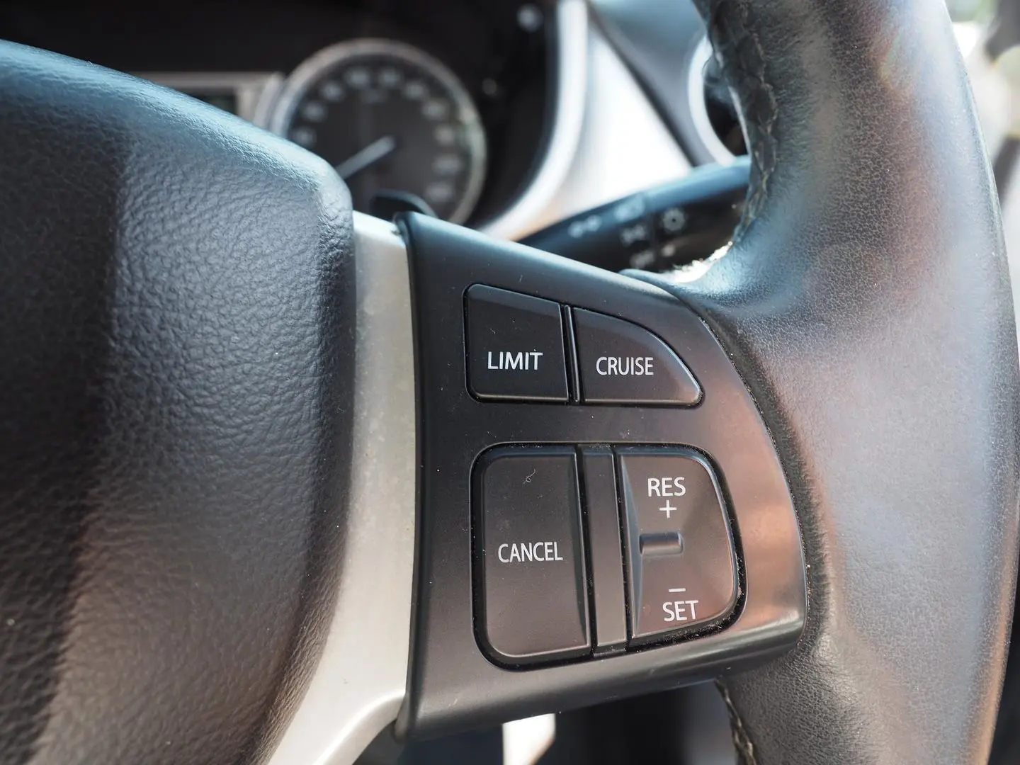 2017 Suzuki Vitara Gallery Image 27