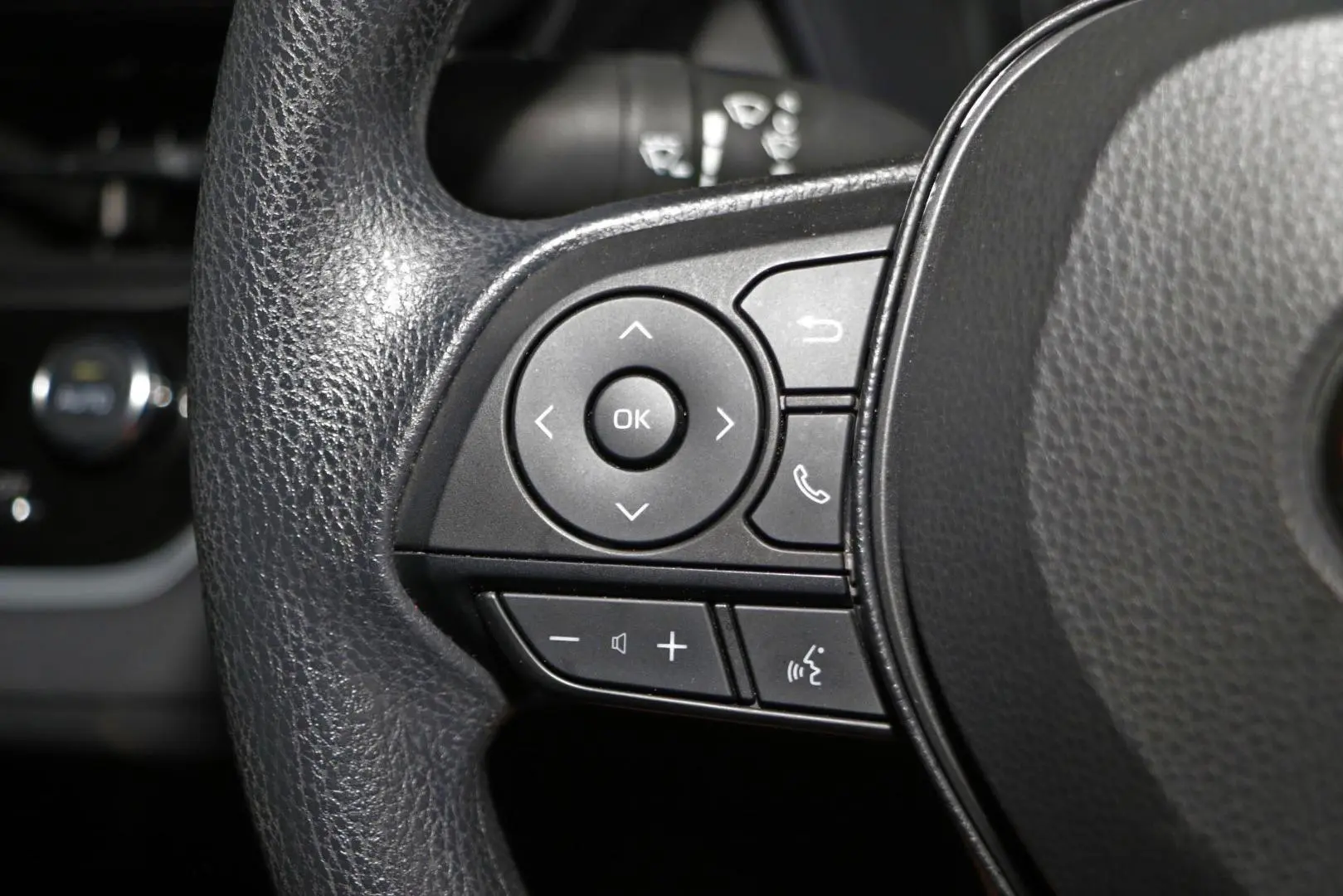 2025 Toyota Corolla Gallery Image 18