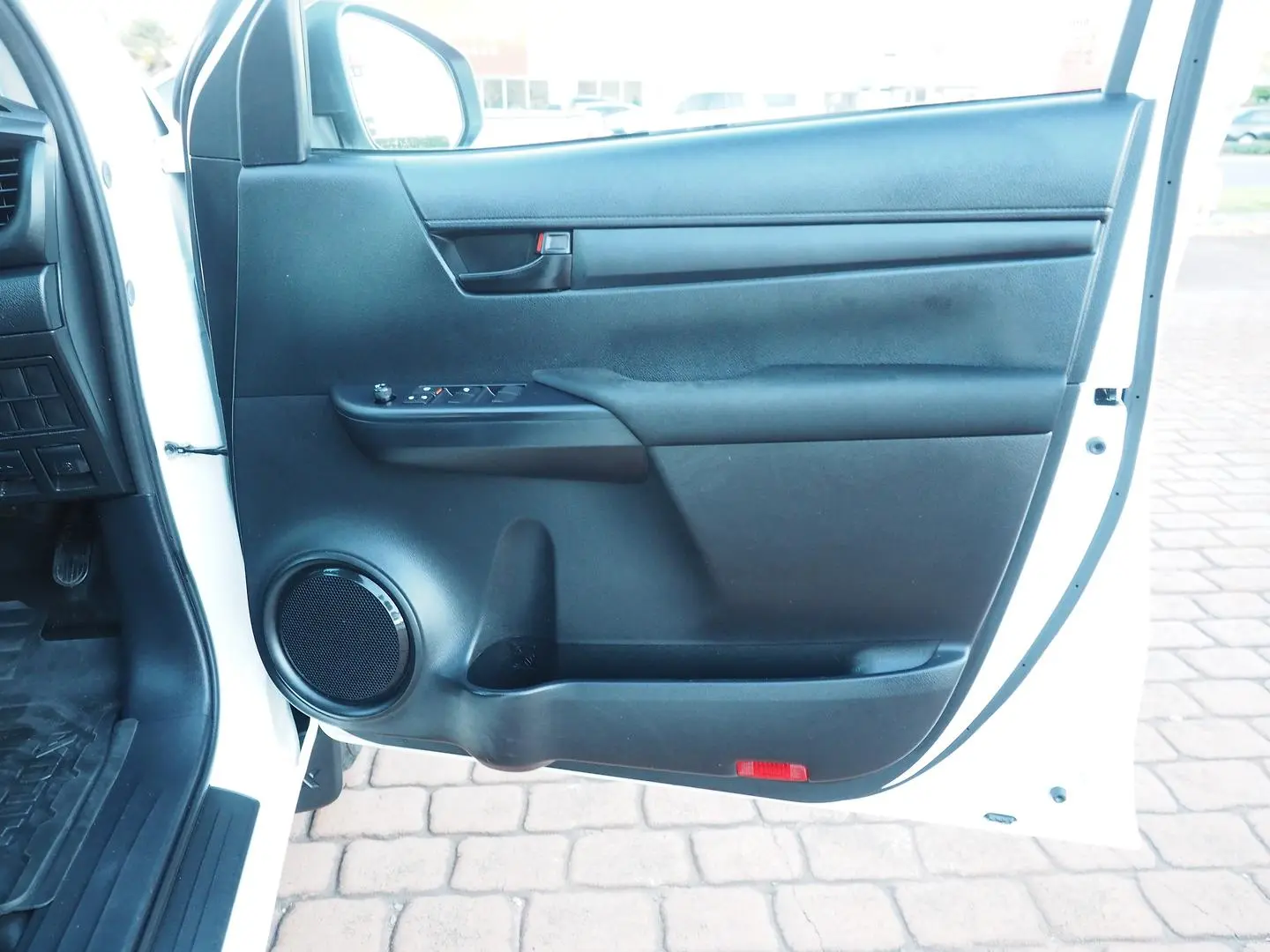 2023 Toyota Hilux Gallery Image 18