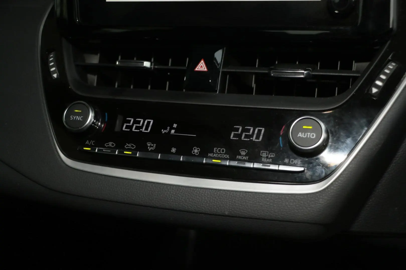 2025 Toyota Corolla Gallery Image 18