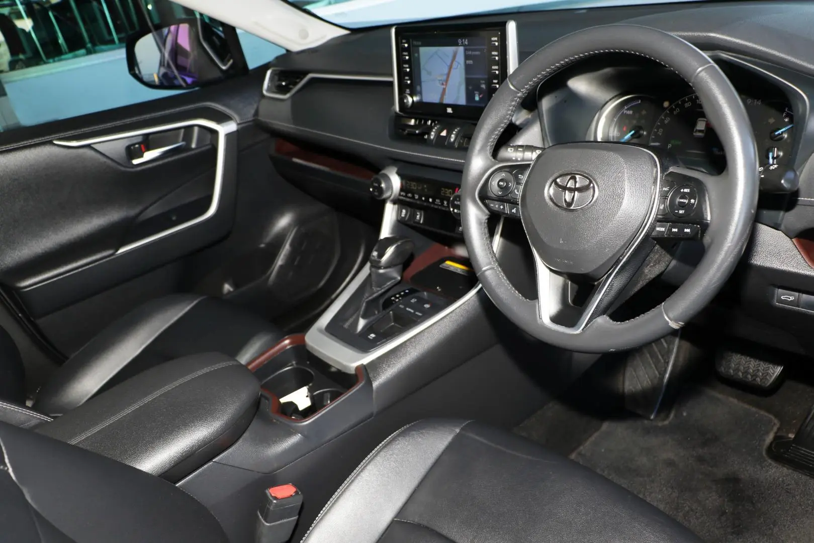 2021 Toyota RAV4 Gallery Image 6