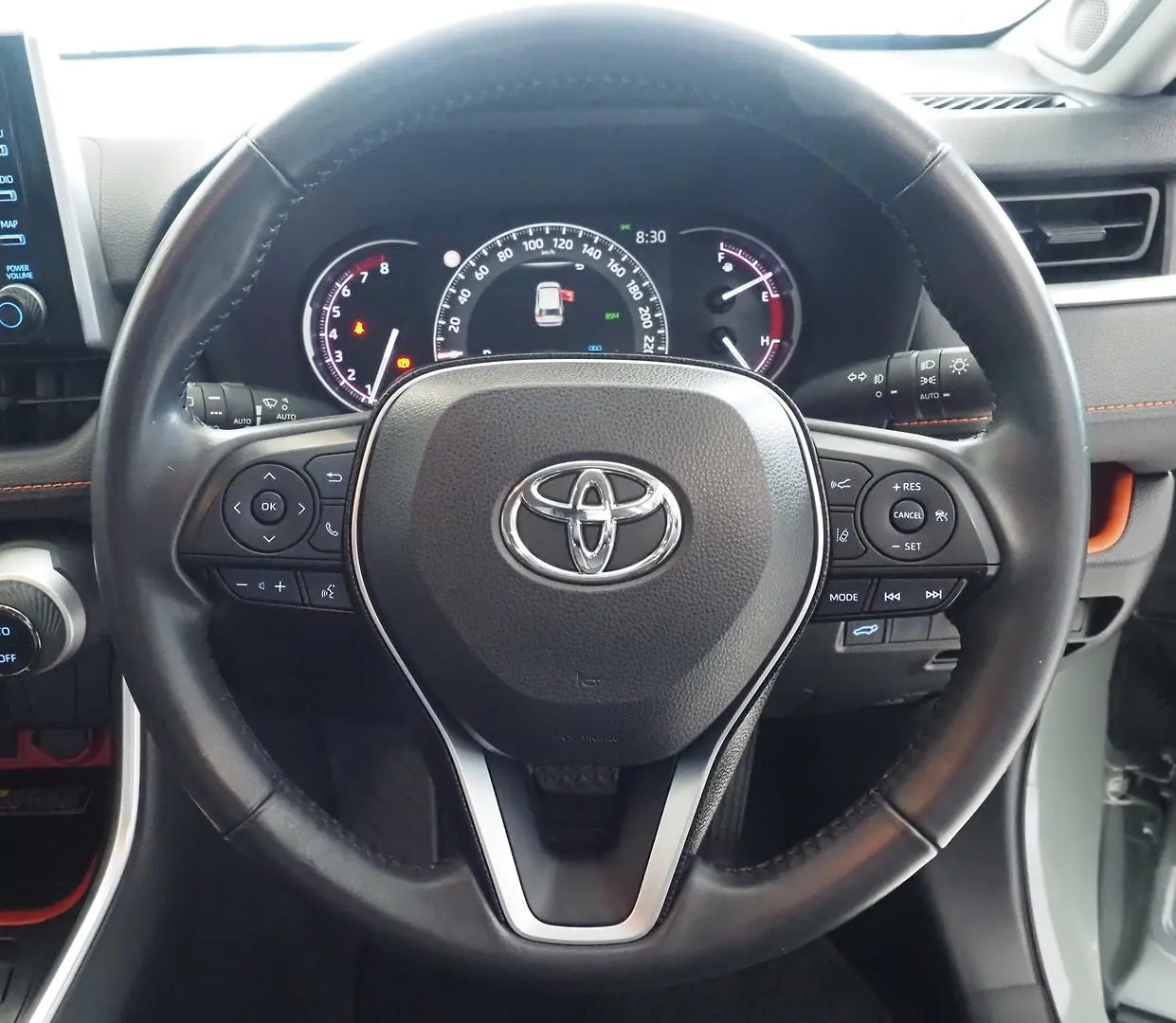 2020 Toyota RAV4 Gallery Image 16