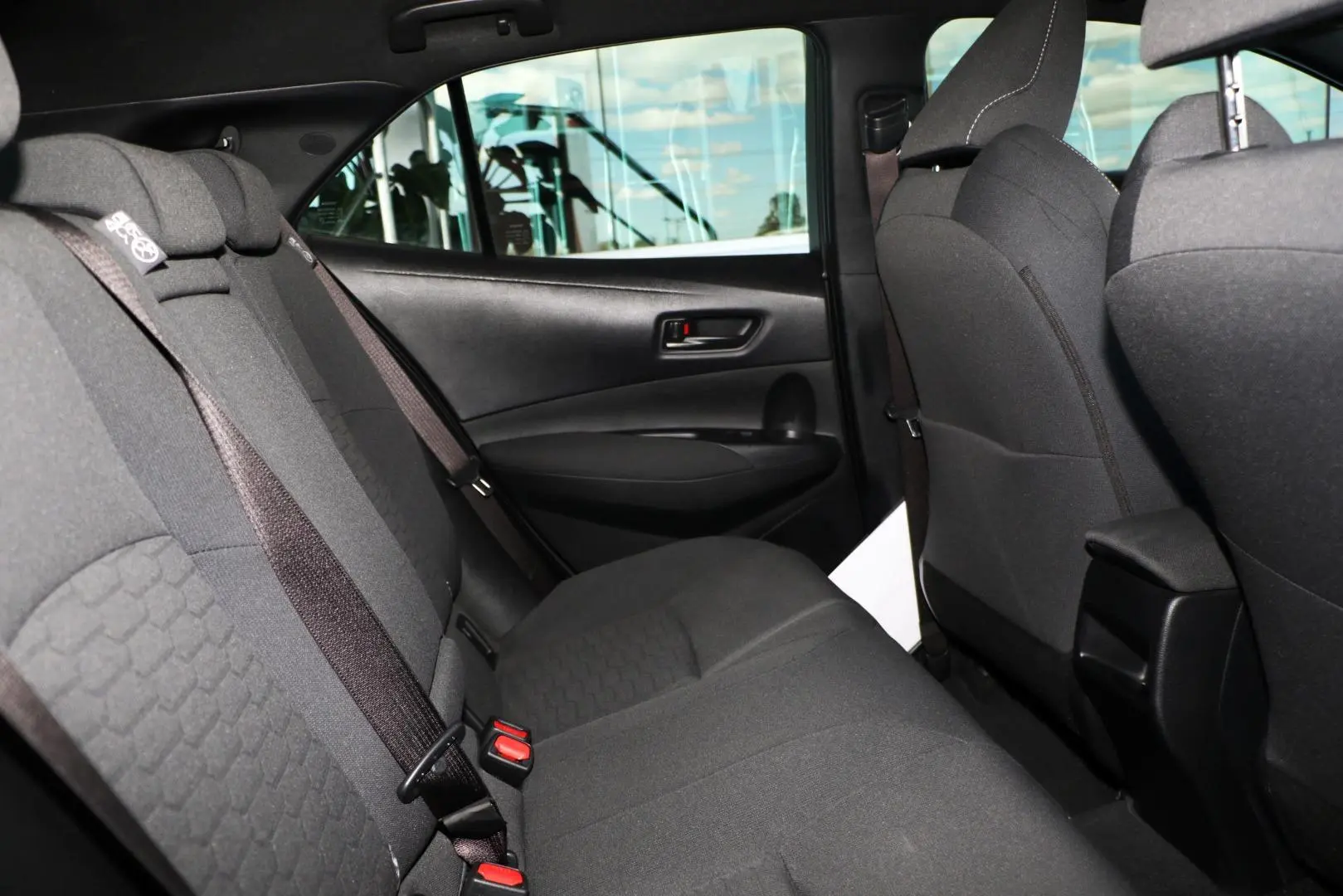 2025 Toyota Corolla Gallery Image 11