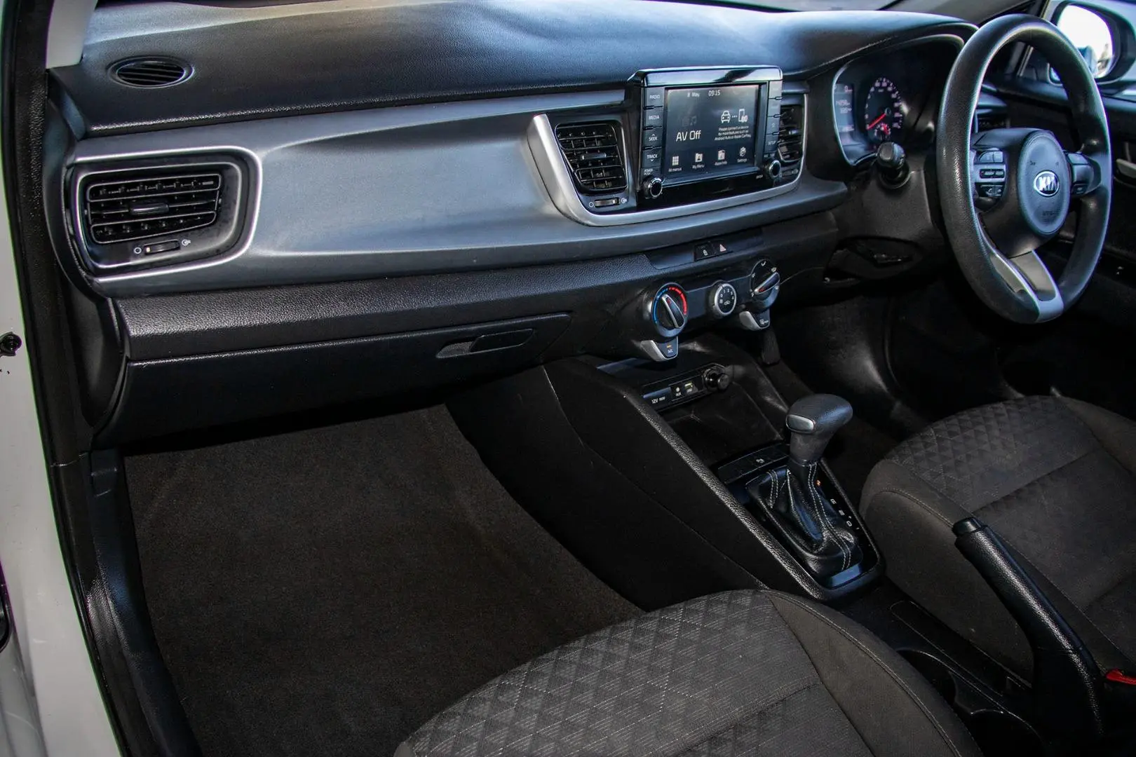 2019 Kia Rio Gallery Image 7