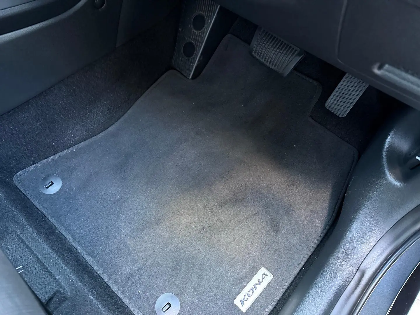 2022 Hyundai Kona Gallery Image 11