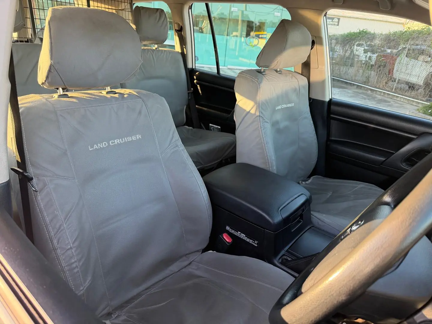 2017 Toyota Landcruiser Gallery Image 7