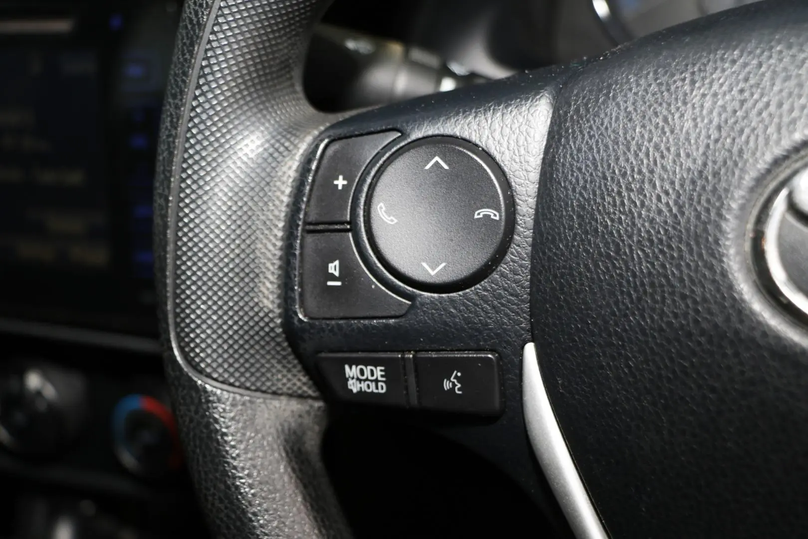 2017 Toyota Corolla Gallery Image 16