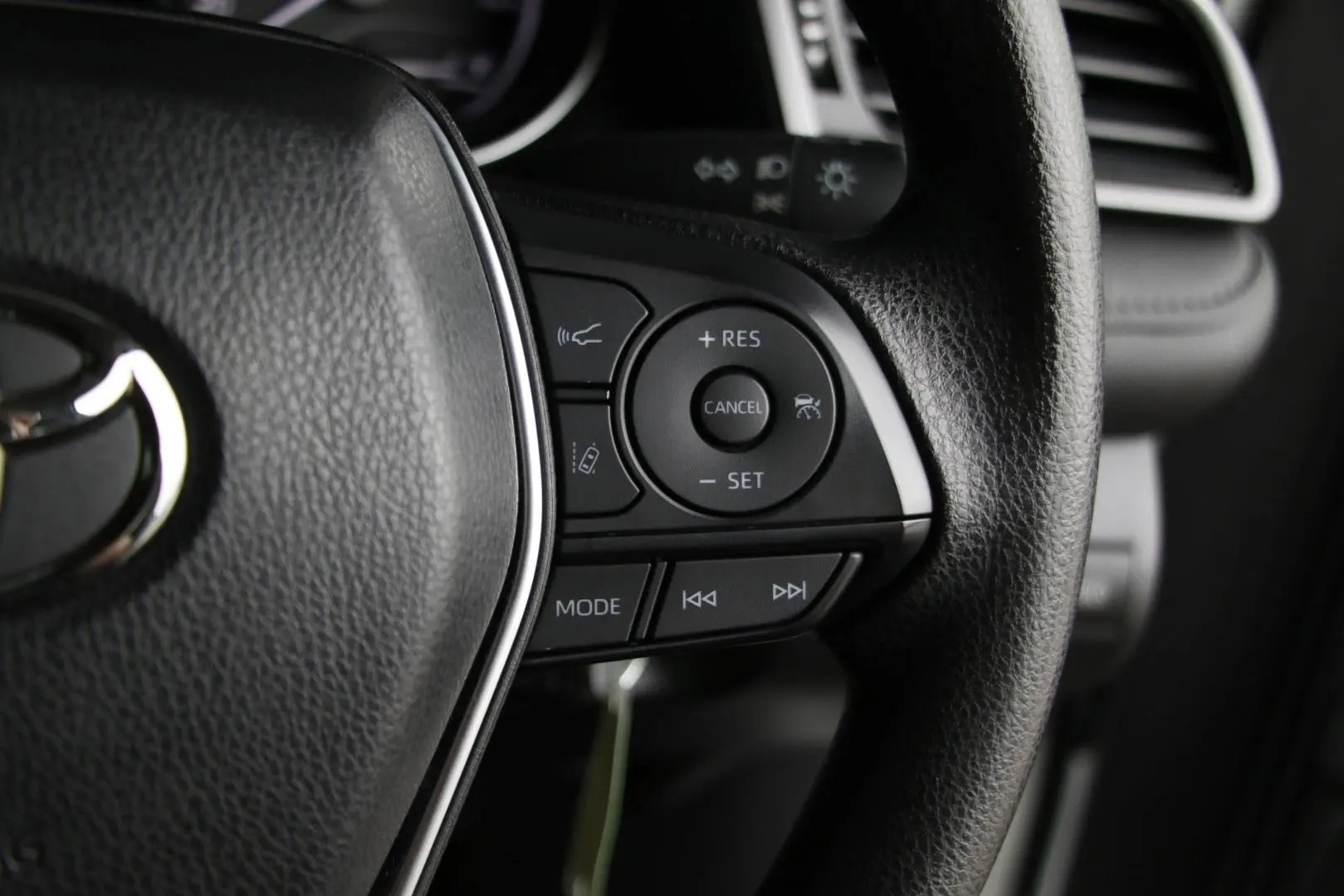 2023 Toyota Camry Gallery Image 17