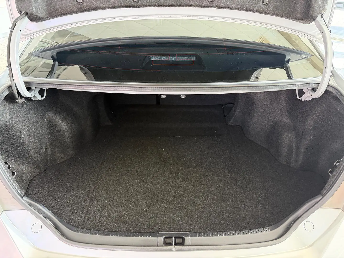 2016 Toyota Aurion Gallery Image 12