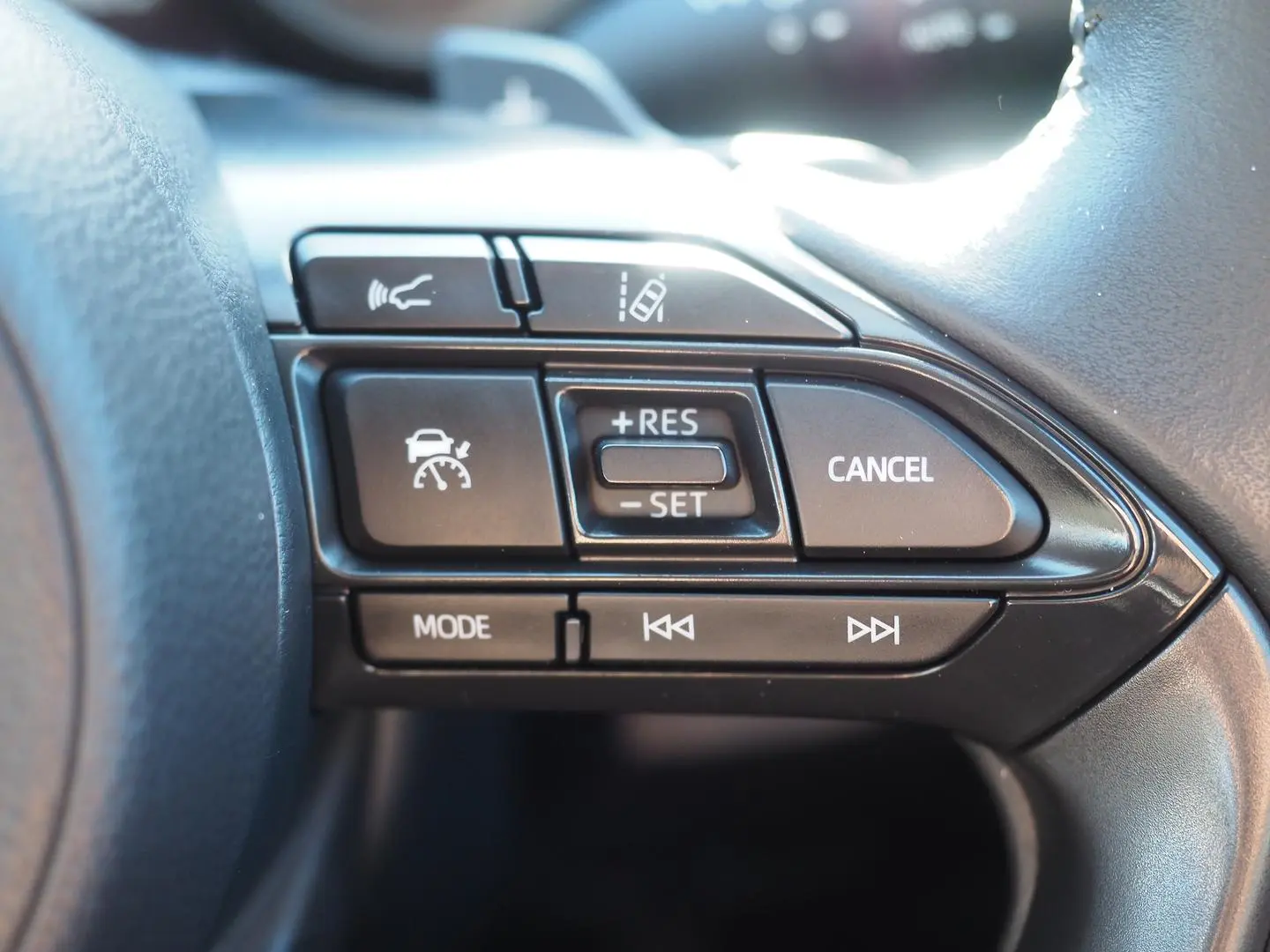 2023 Toyota Yaris Cross Gallery Image 24