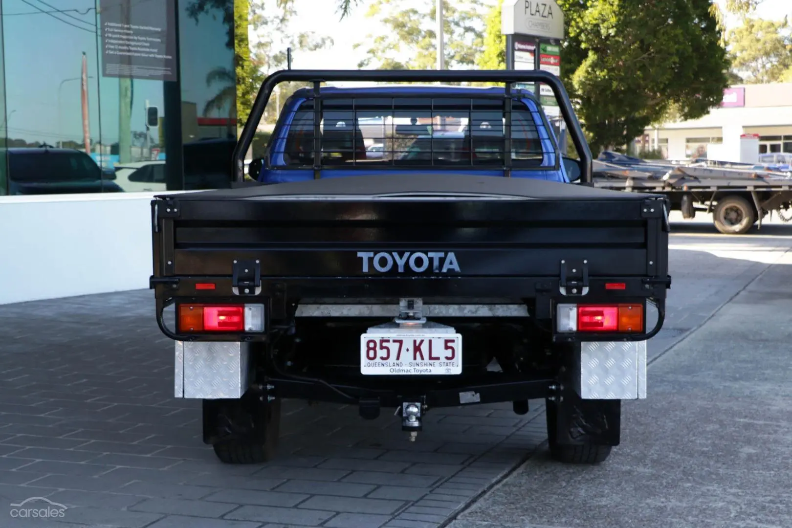 2016 Toyota Hilux Image 4