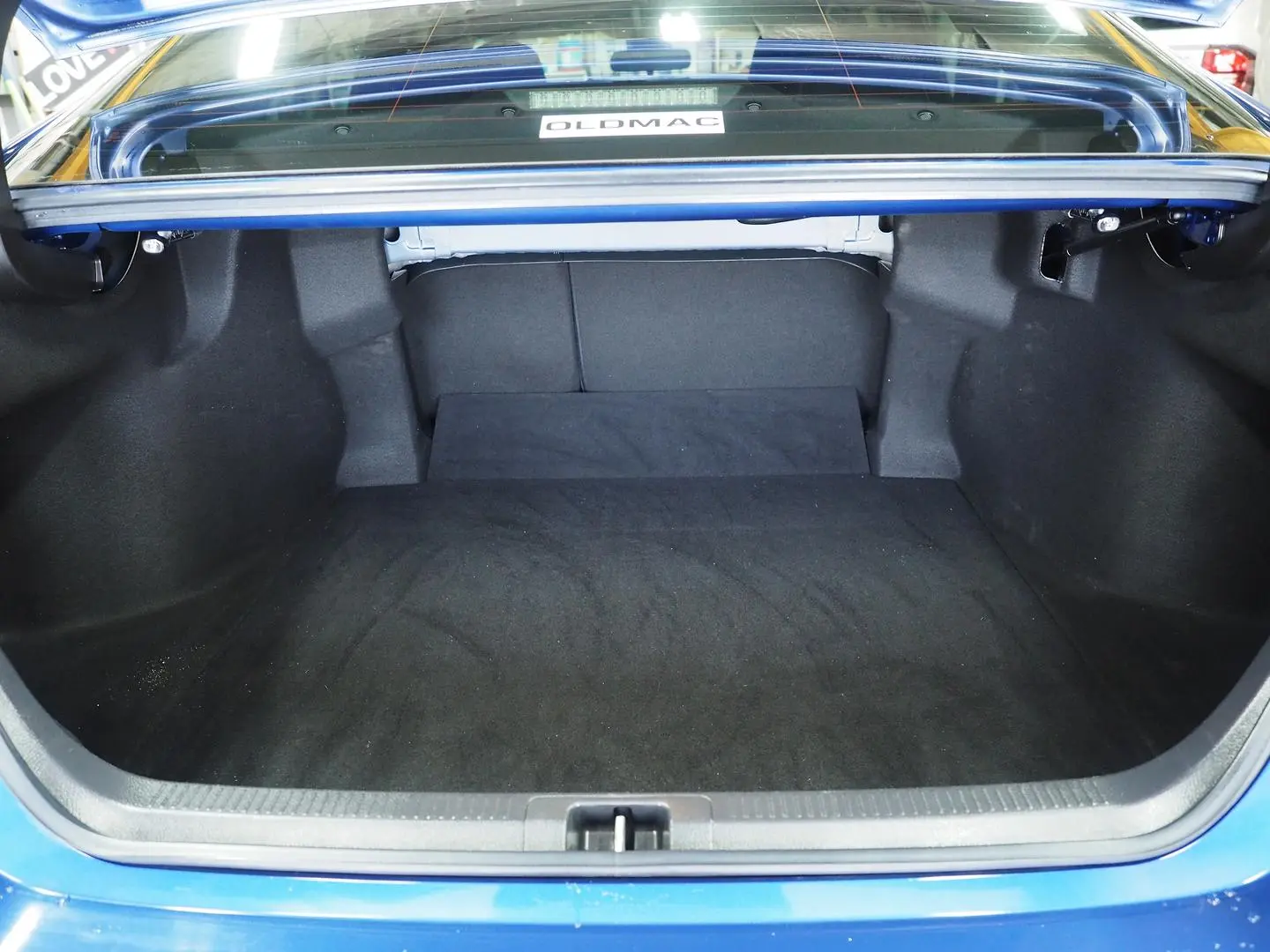 2018 Toyota Camry Gallery Image 14