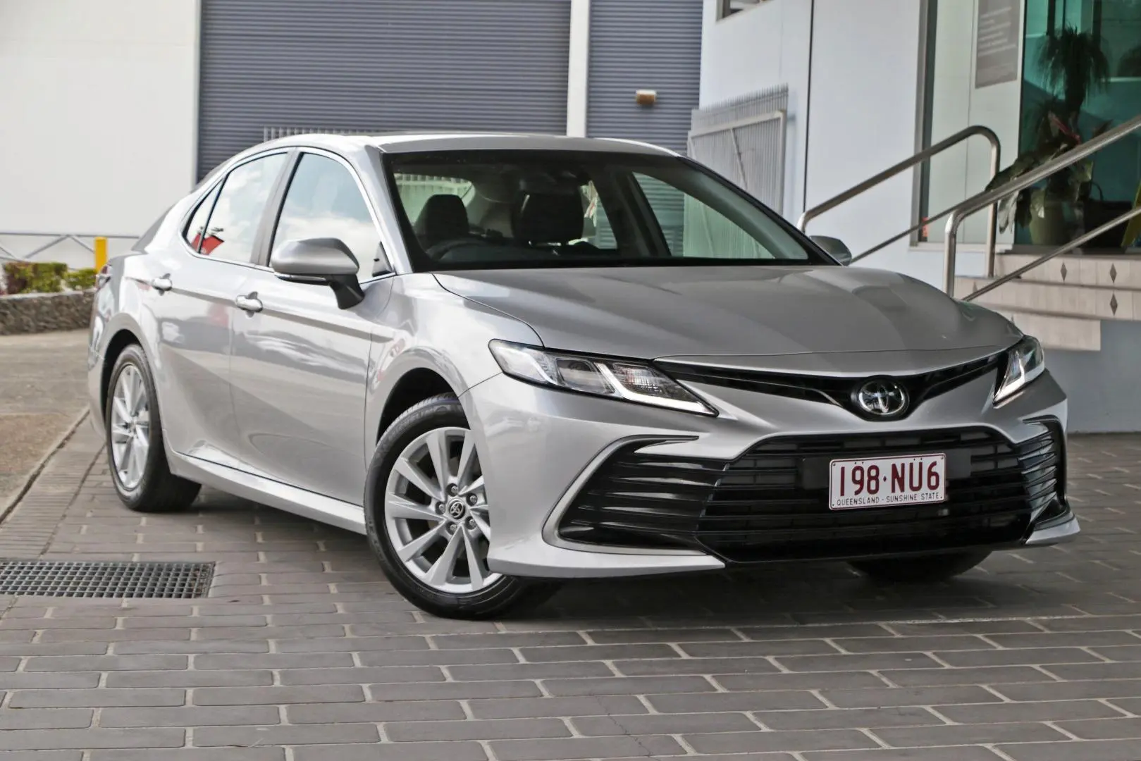 2024 Toyota Camry Gallery Image 1