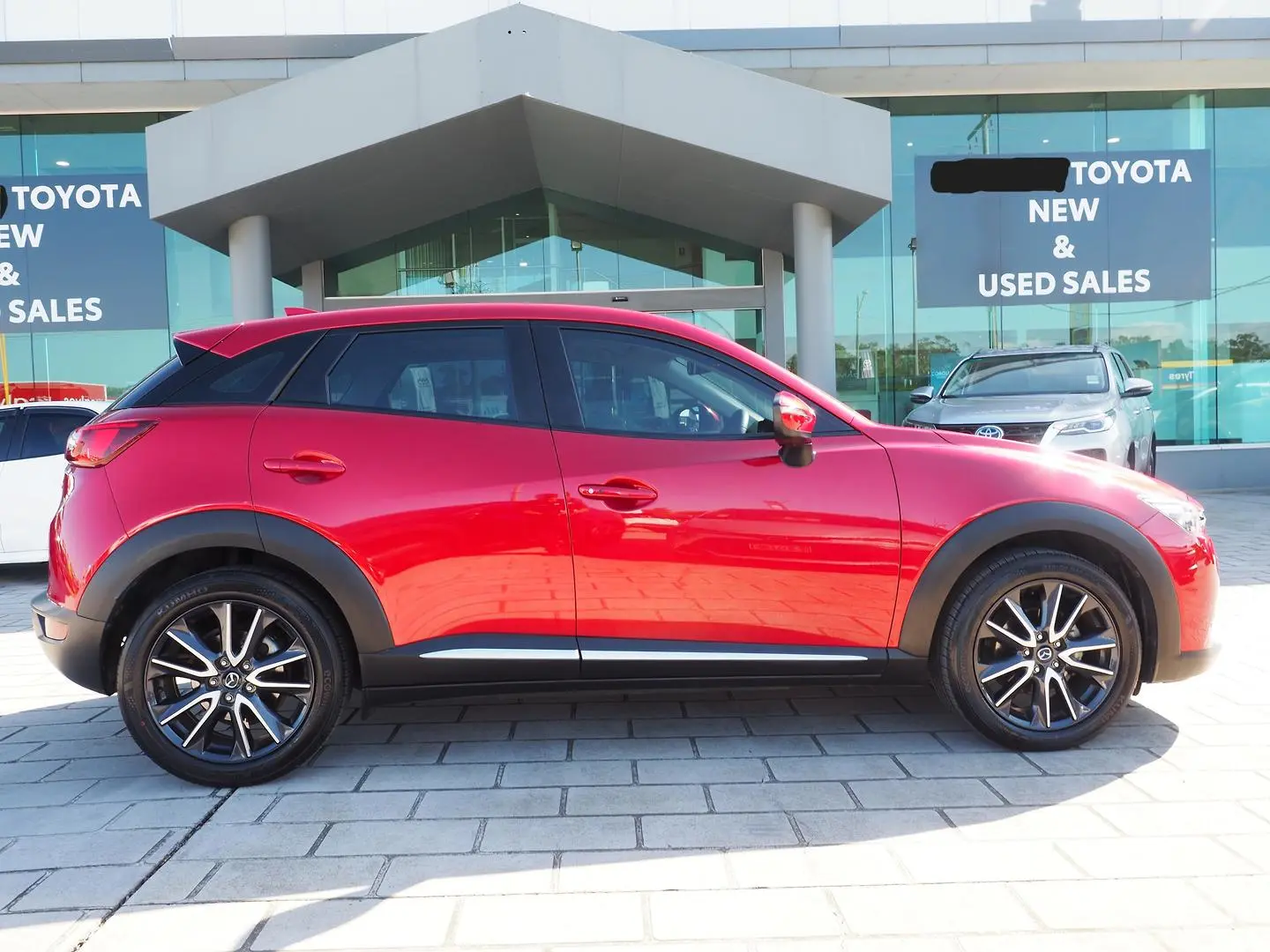 2017 Mazda CX-3 Gallery Image 2