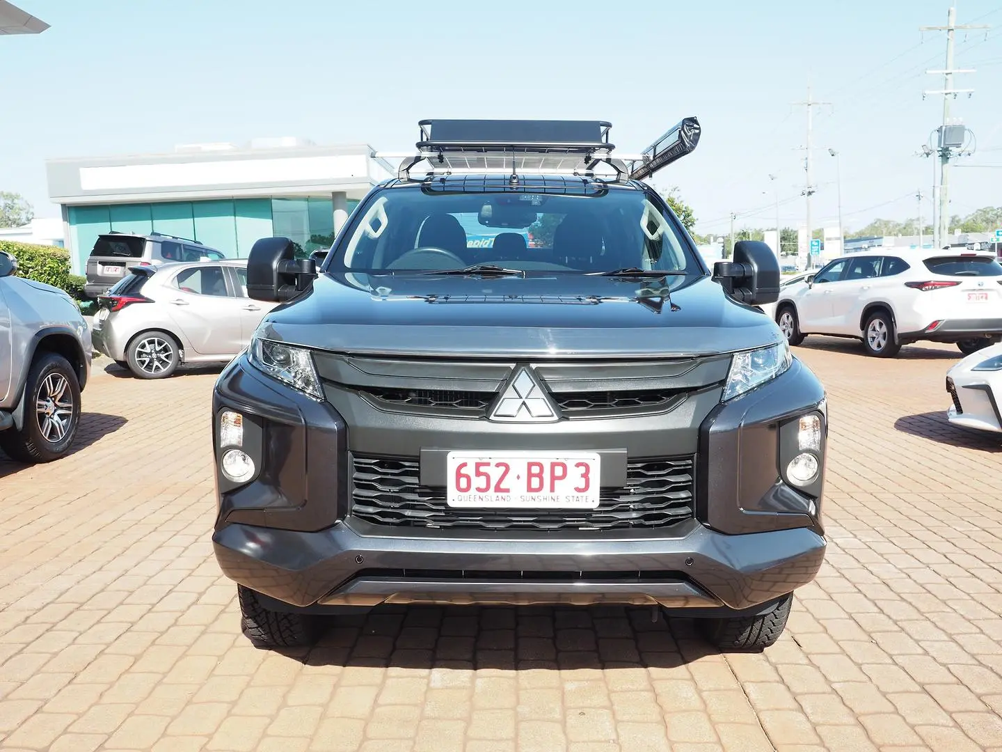 2021 Mitsubishi Triton Gallery Image 8