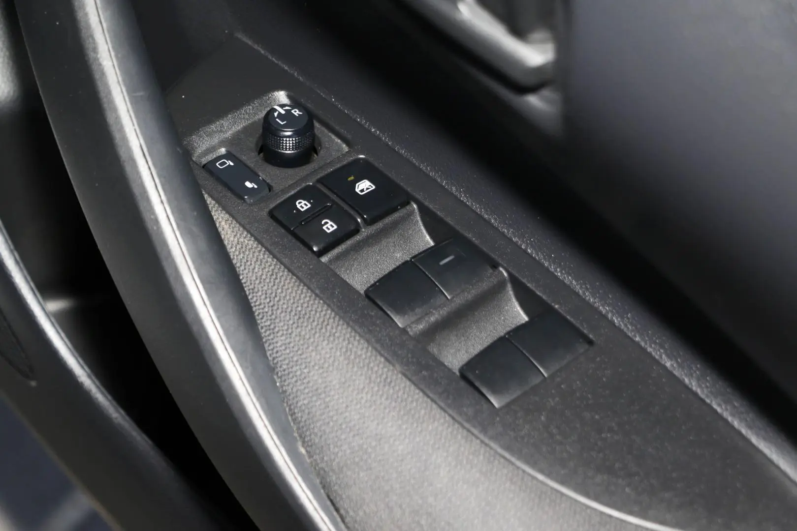 2022 Toyota Corolla Gallery Image 18