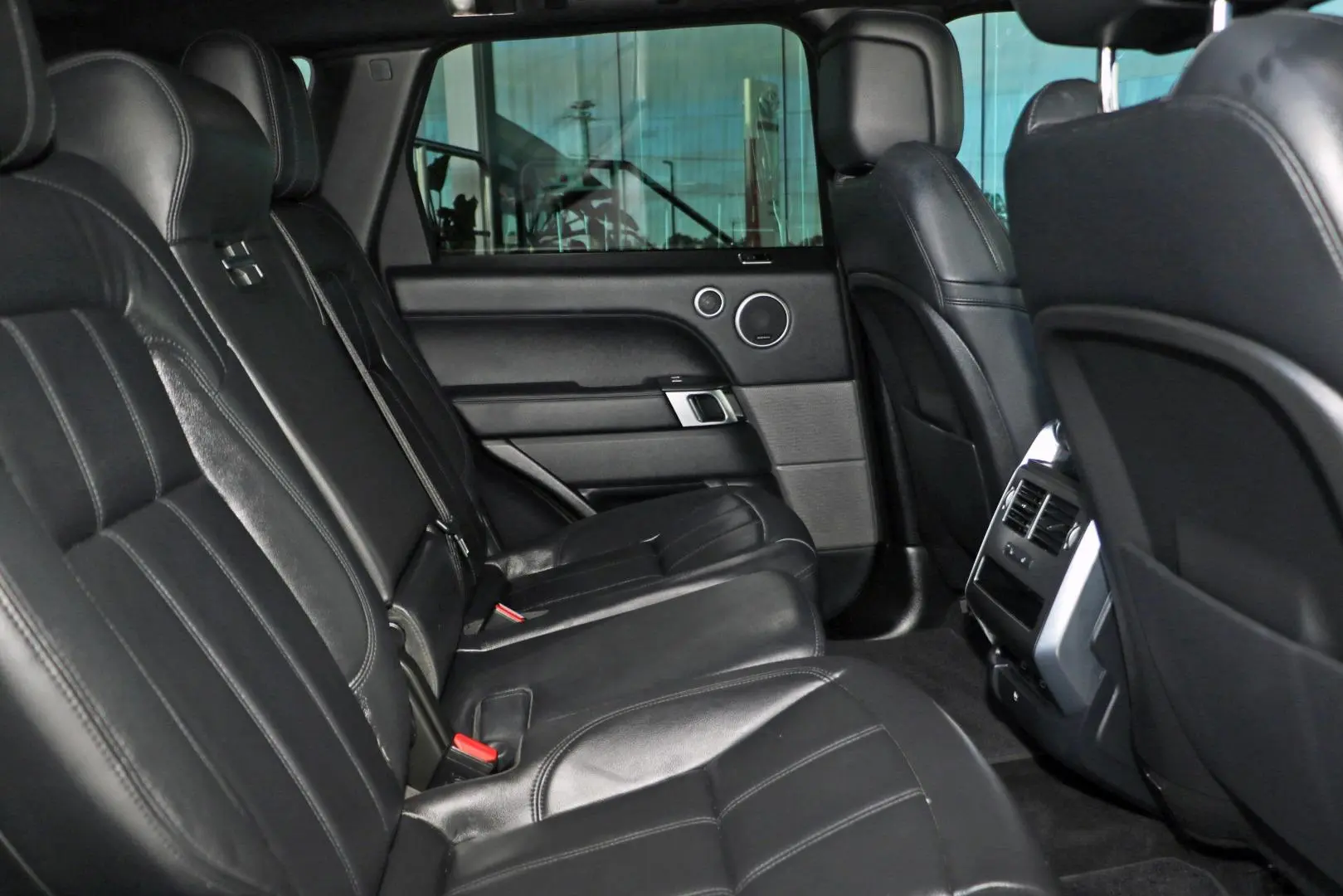 2022 Land Rover Range Rover Sport Gallery Image 9