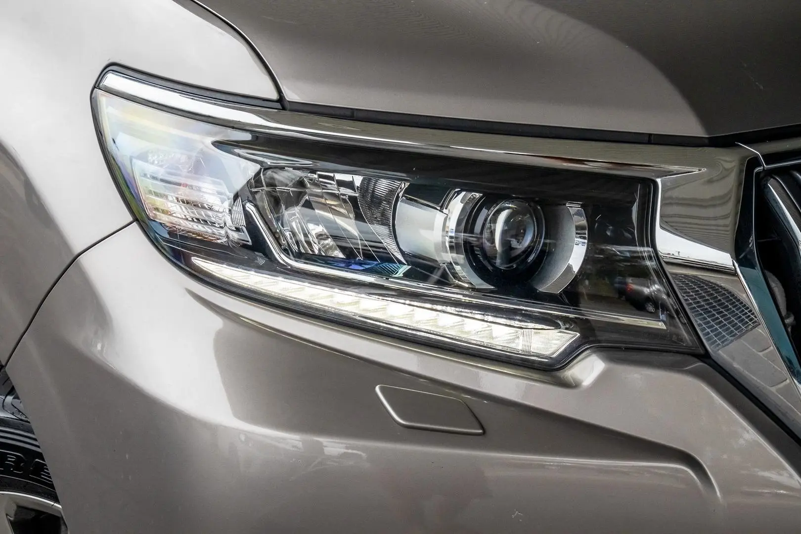 2021 Toyota Landcruiser Prado Gallery Image 19