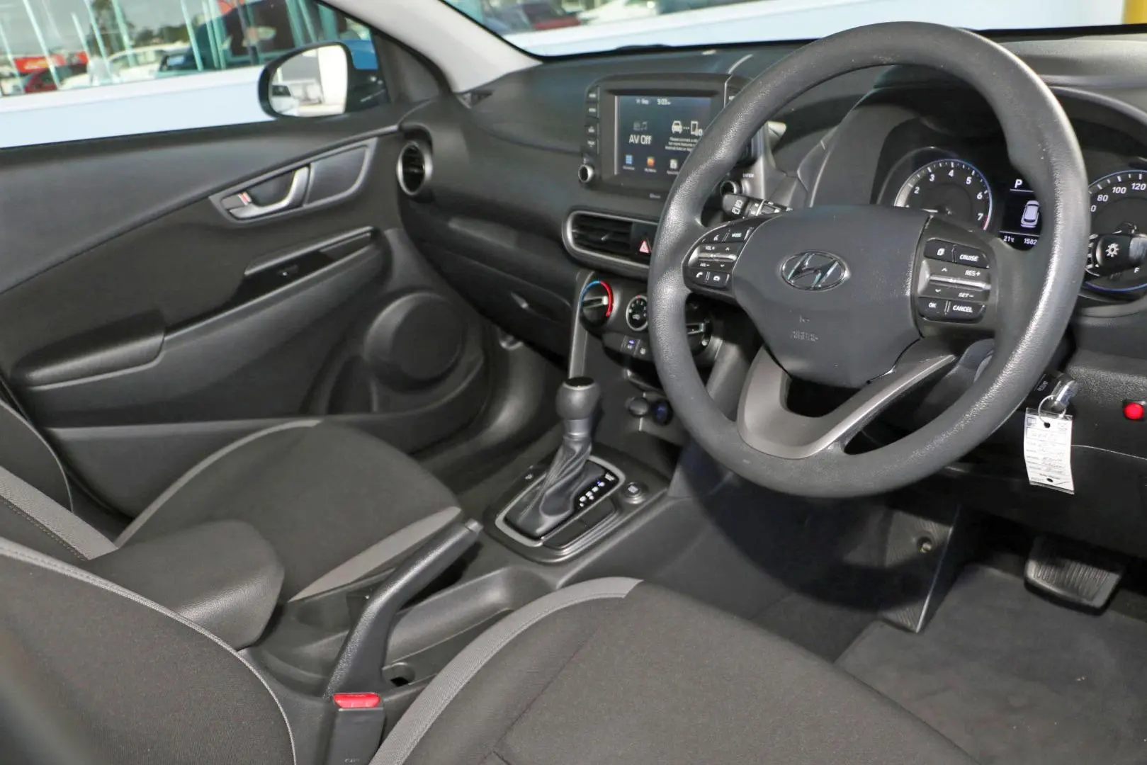 2019 Hyundai Kona Gallery Image 6