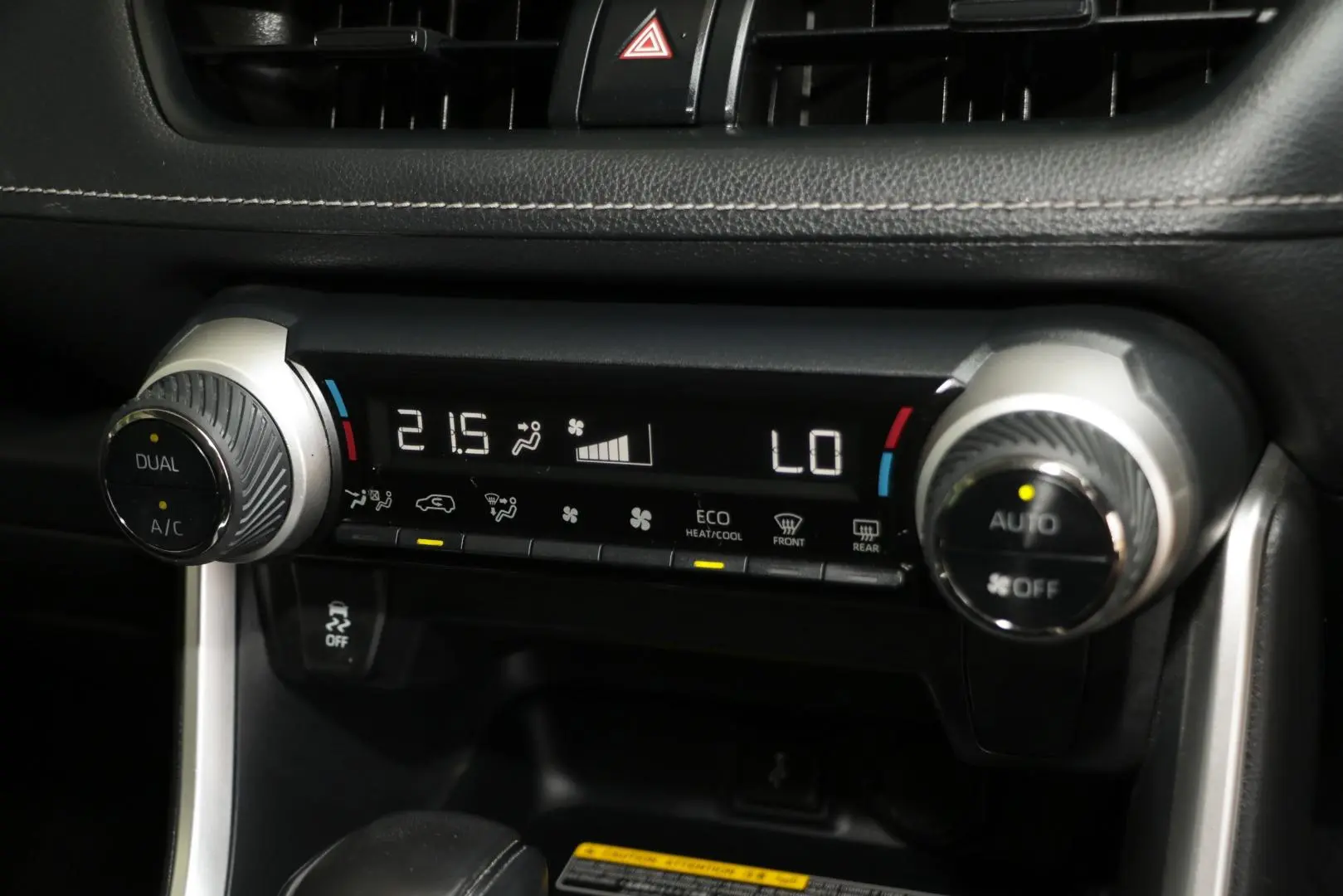 2020 Toyota RAV4 Gallery Image 15