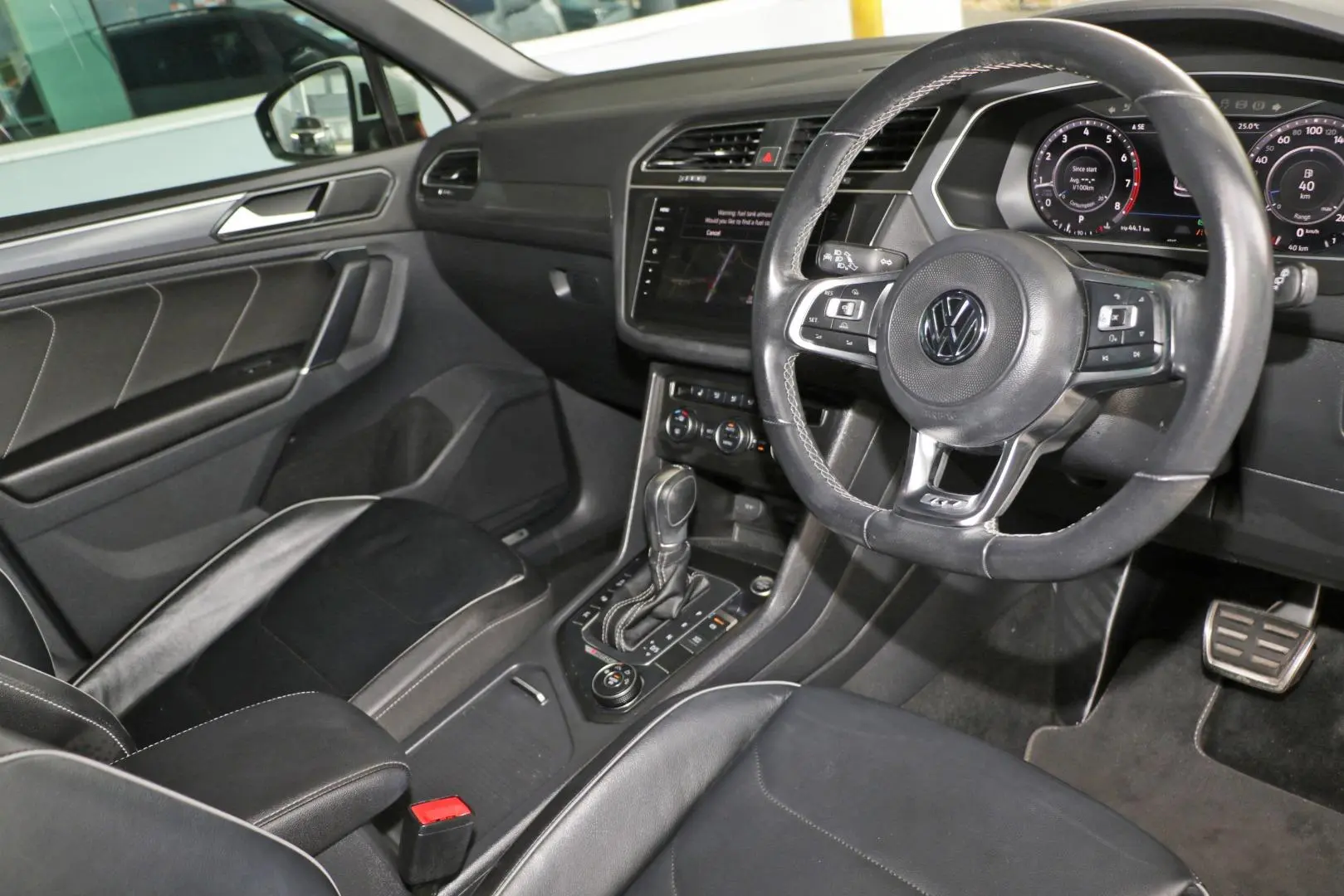 2018 Volkswagen Tiguan Gallery Image 6