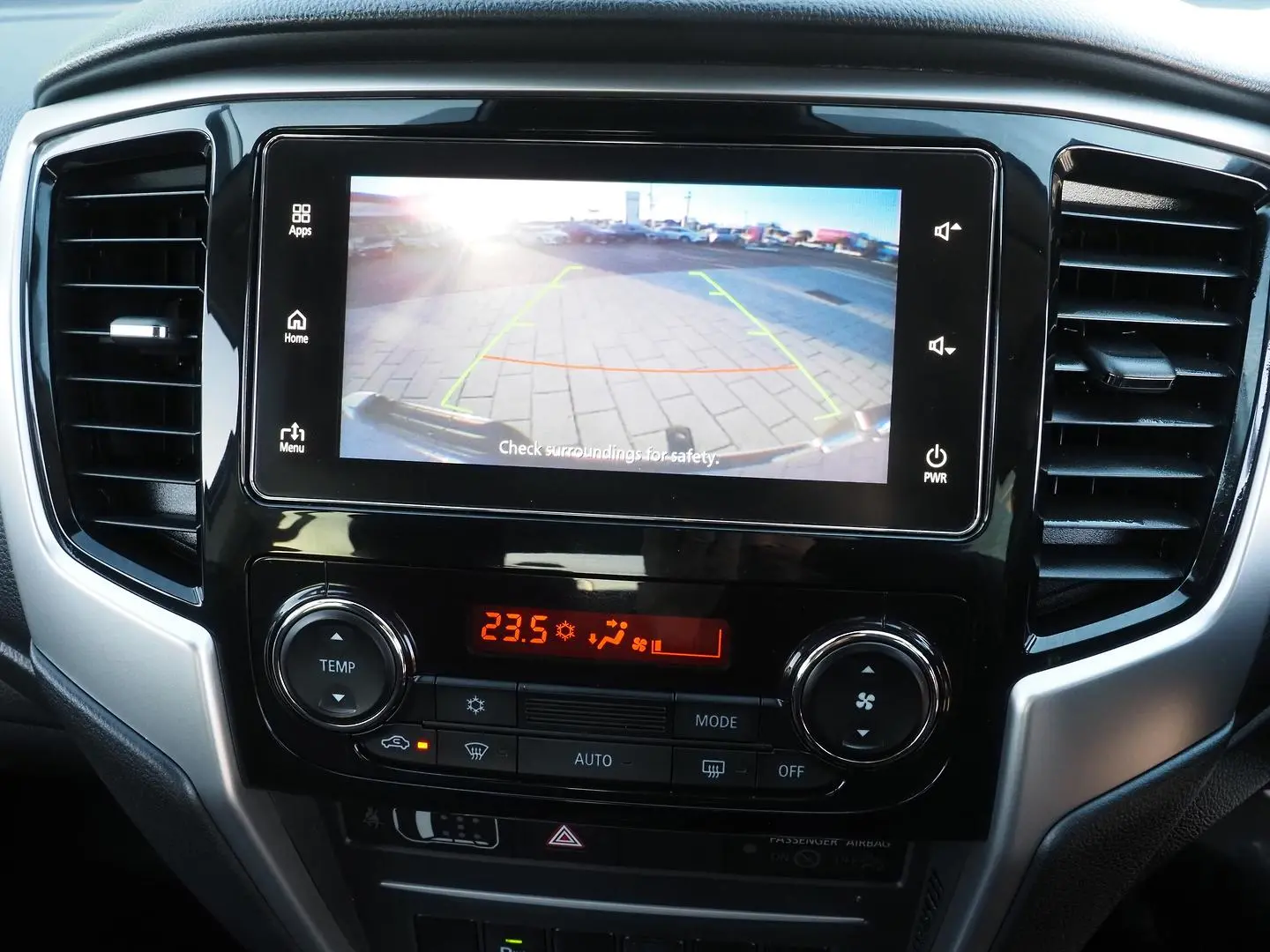 2022 Mitsubishi Triton Gallery Image 28