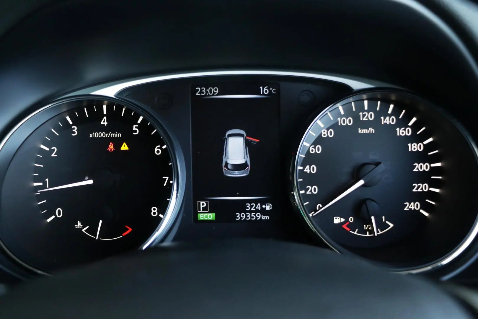 2015 Nissan X-TRAIL Gallery Image 12
