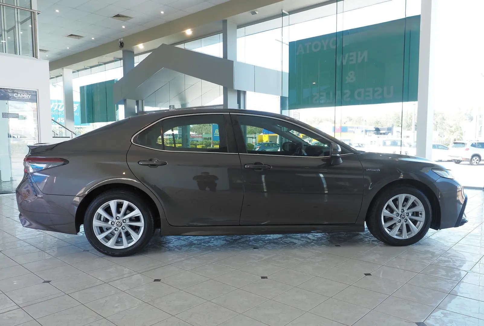 2021 Toyota Camry Gallery Image 7