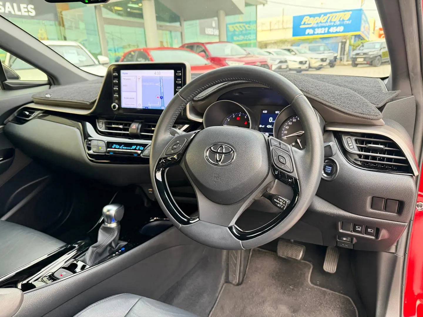 2021 Toyota C-HR Gallery Image 4