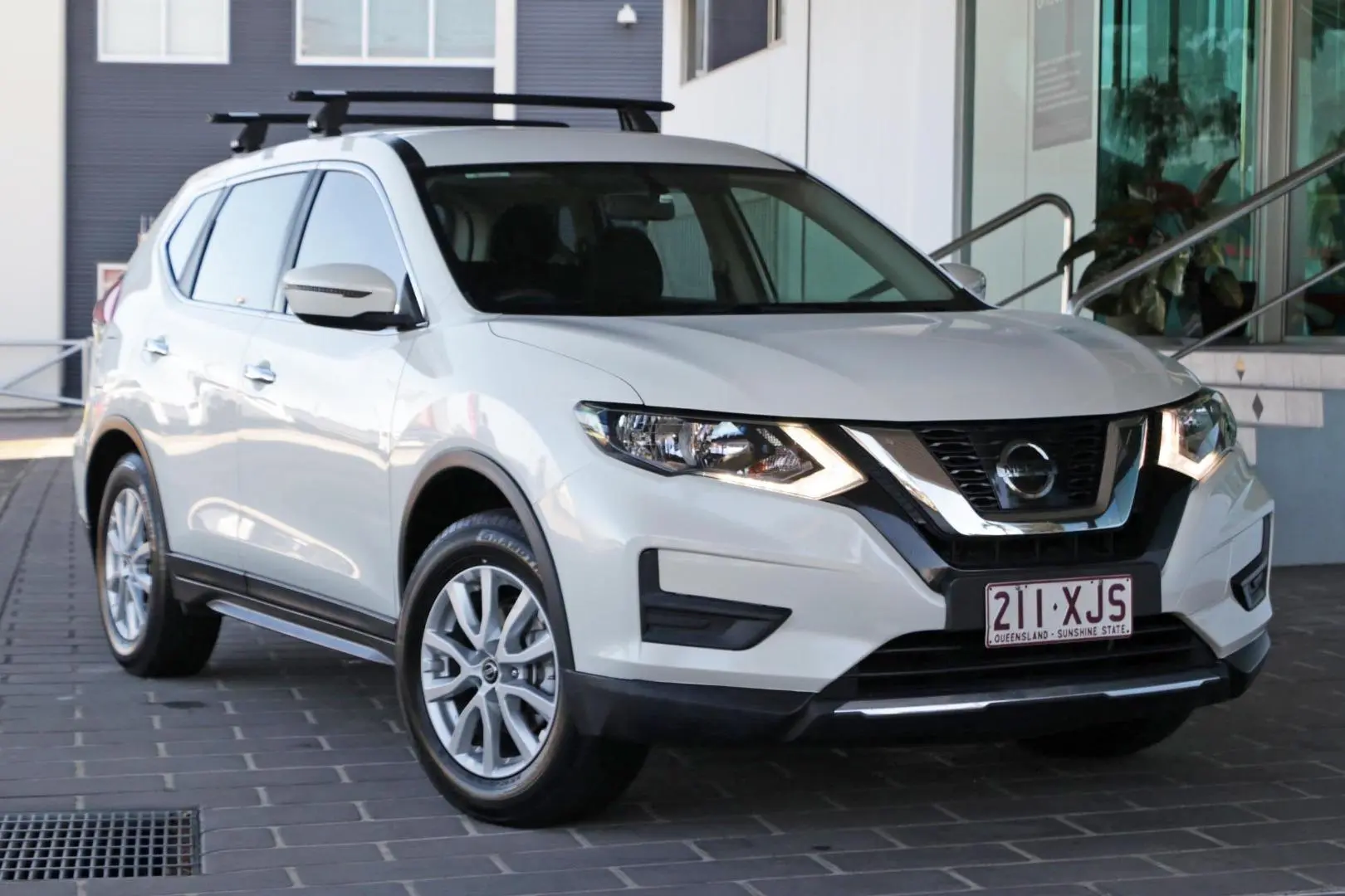 2017 Nissan X-TRAIL Image