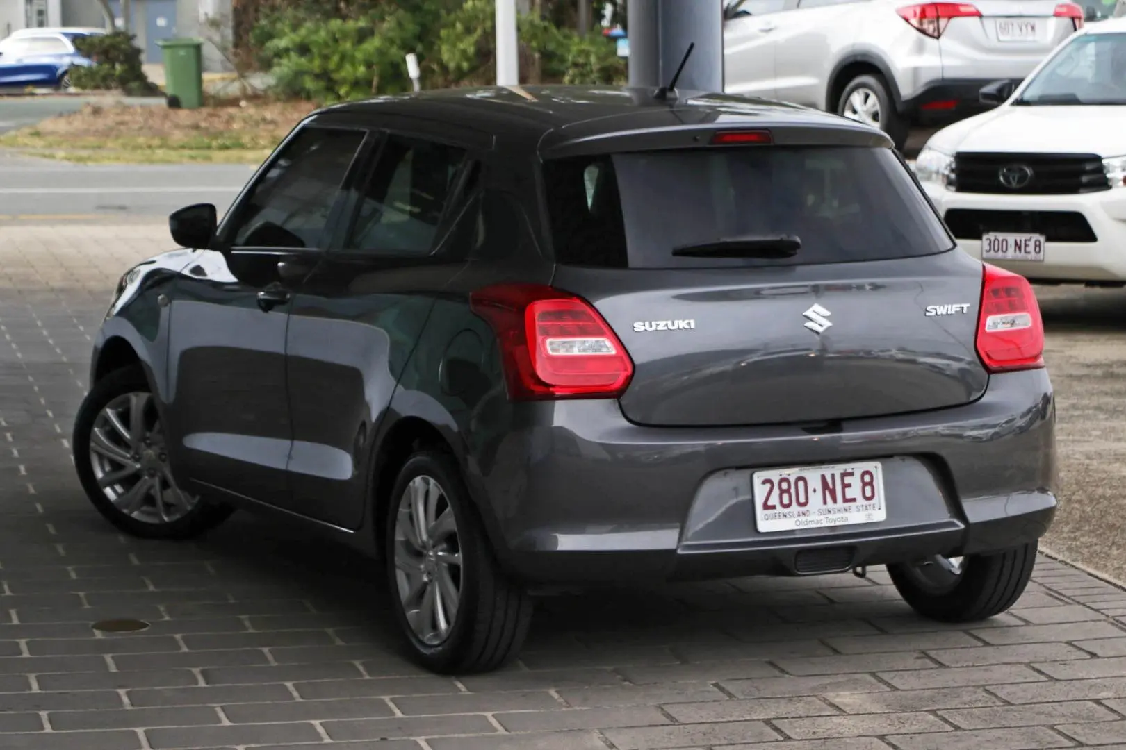 2022 Suzuki Swift Gallery Image 2