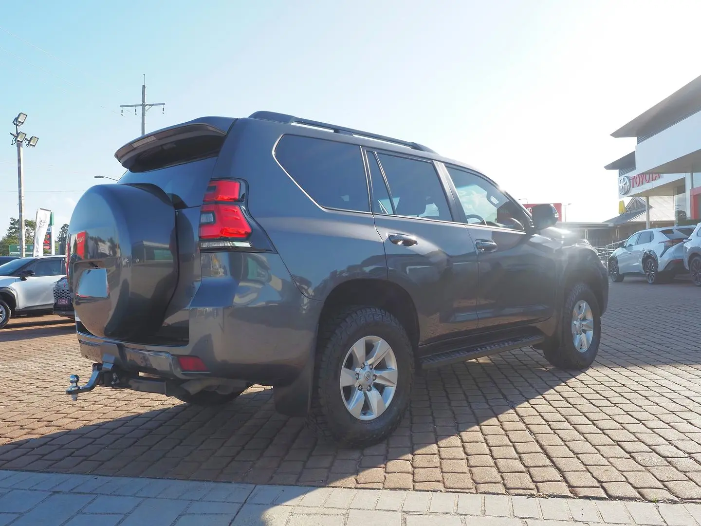 2023 Toyota Landcruiser Prado Gallery Image 7