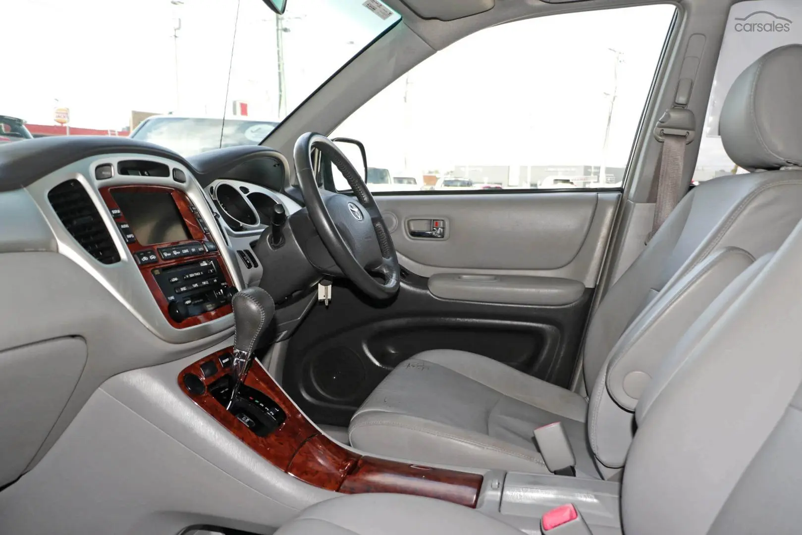 2004 Toyota Kluger Image 8