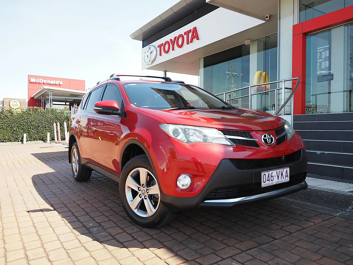 2015 Toyota RAV4 Gallery Image 1