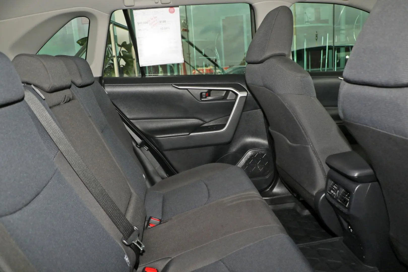 2022 Toyota RAV4 Gallery Image 10