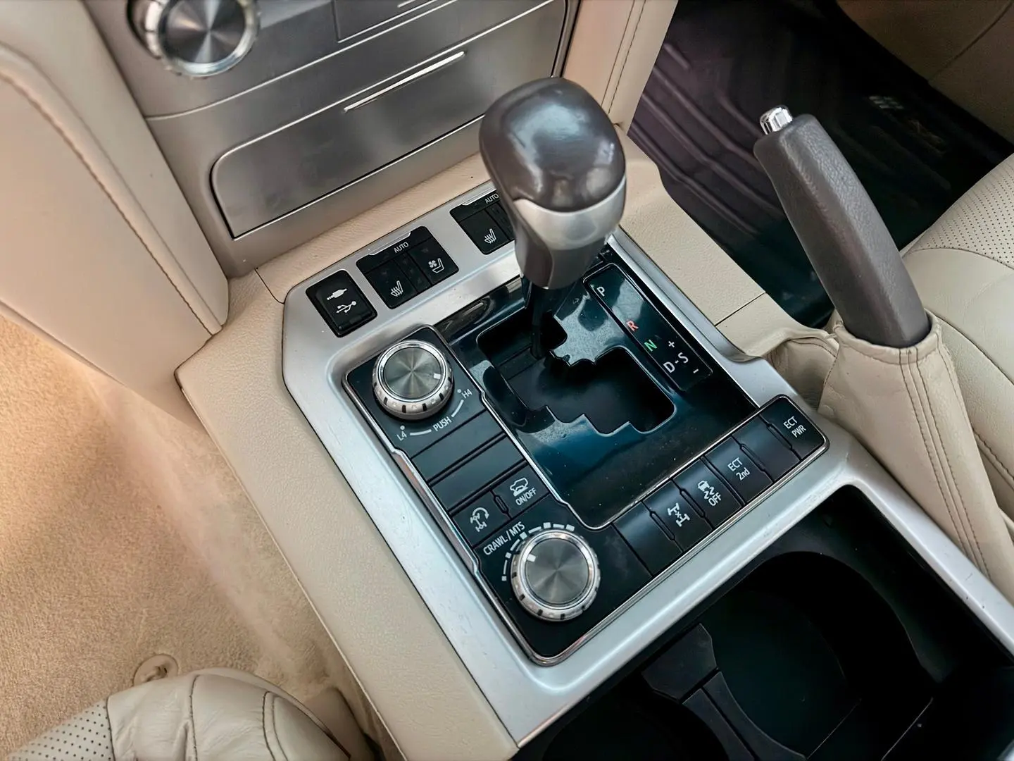 2019 Toyota Landcruiser Gallery Image 20