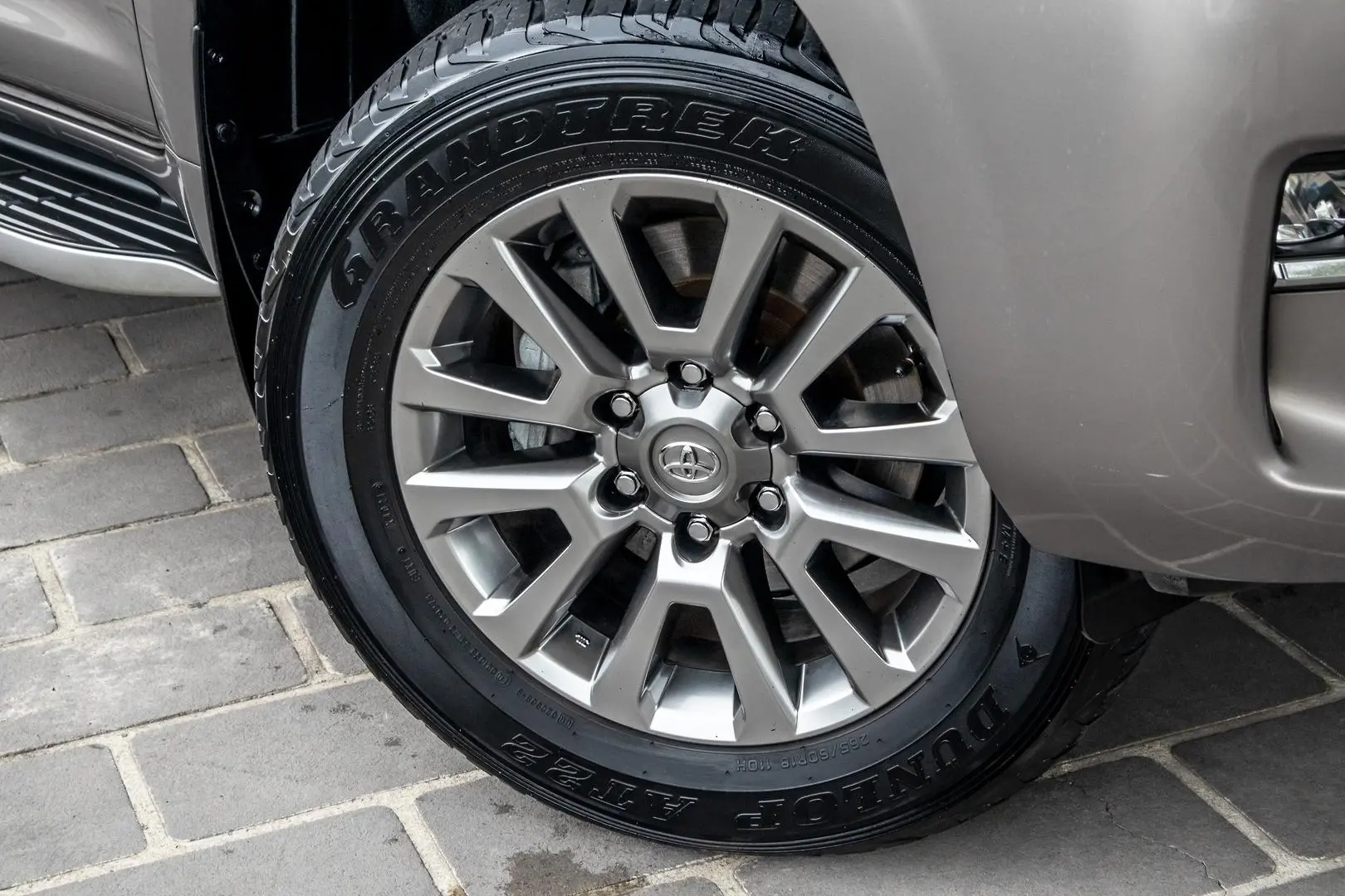 2021 Toyota Landcruiser Prado Gallery Image 18