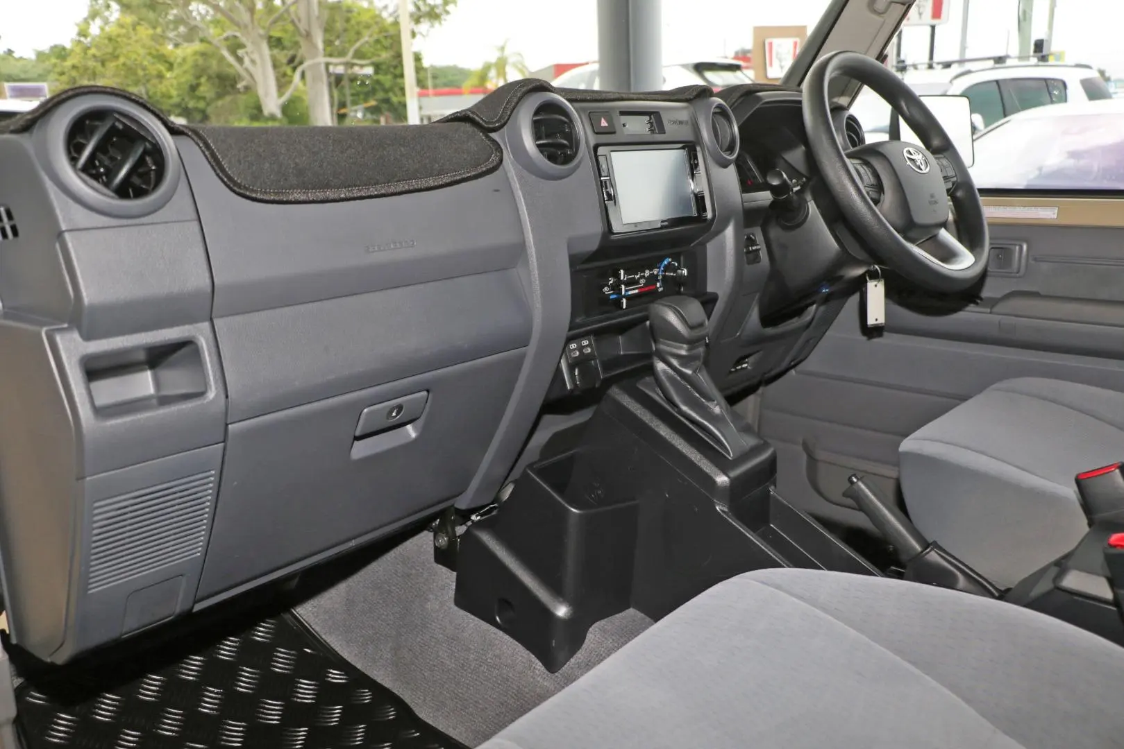 2023 Toyota Landcruiser Gallery Image 7