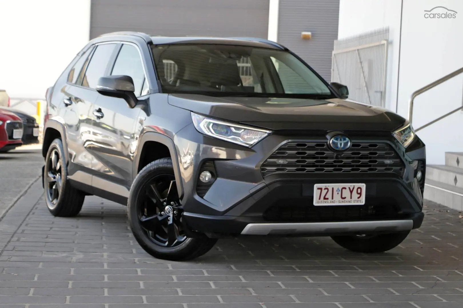 2021 Toyota RAV4 Image 3