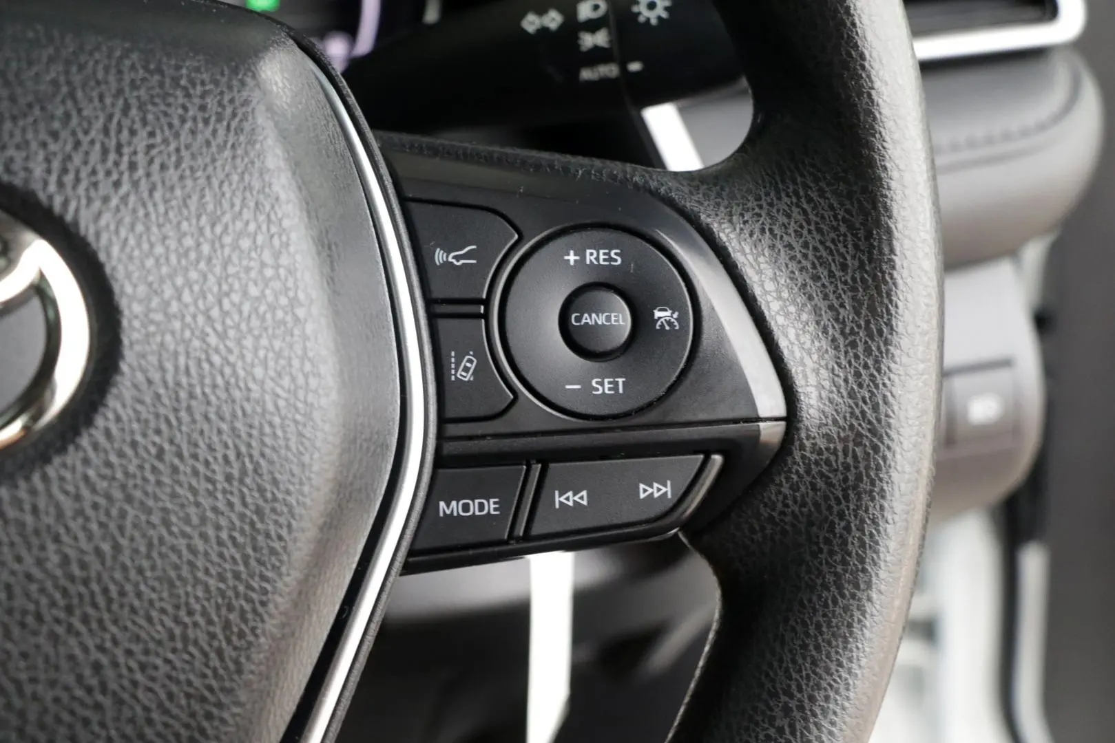 2021 Toyota Camry Gallery Image 13