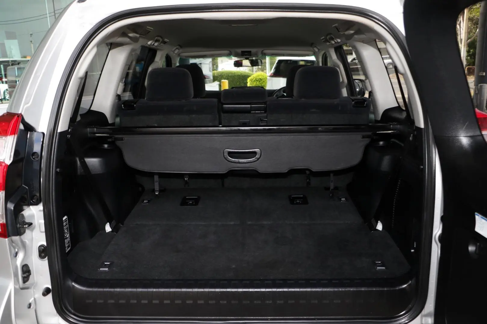 2017 Toyota Landcruiser Prado Gallery Image 21