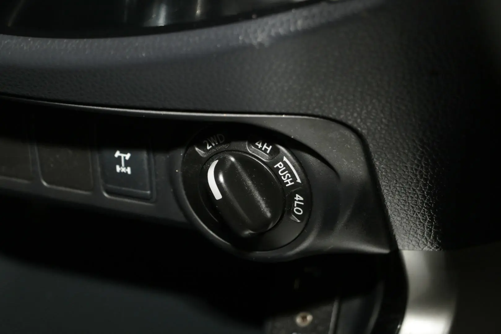 2016 Nissan Navara Gallery Image 15