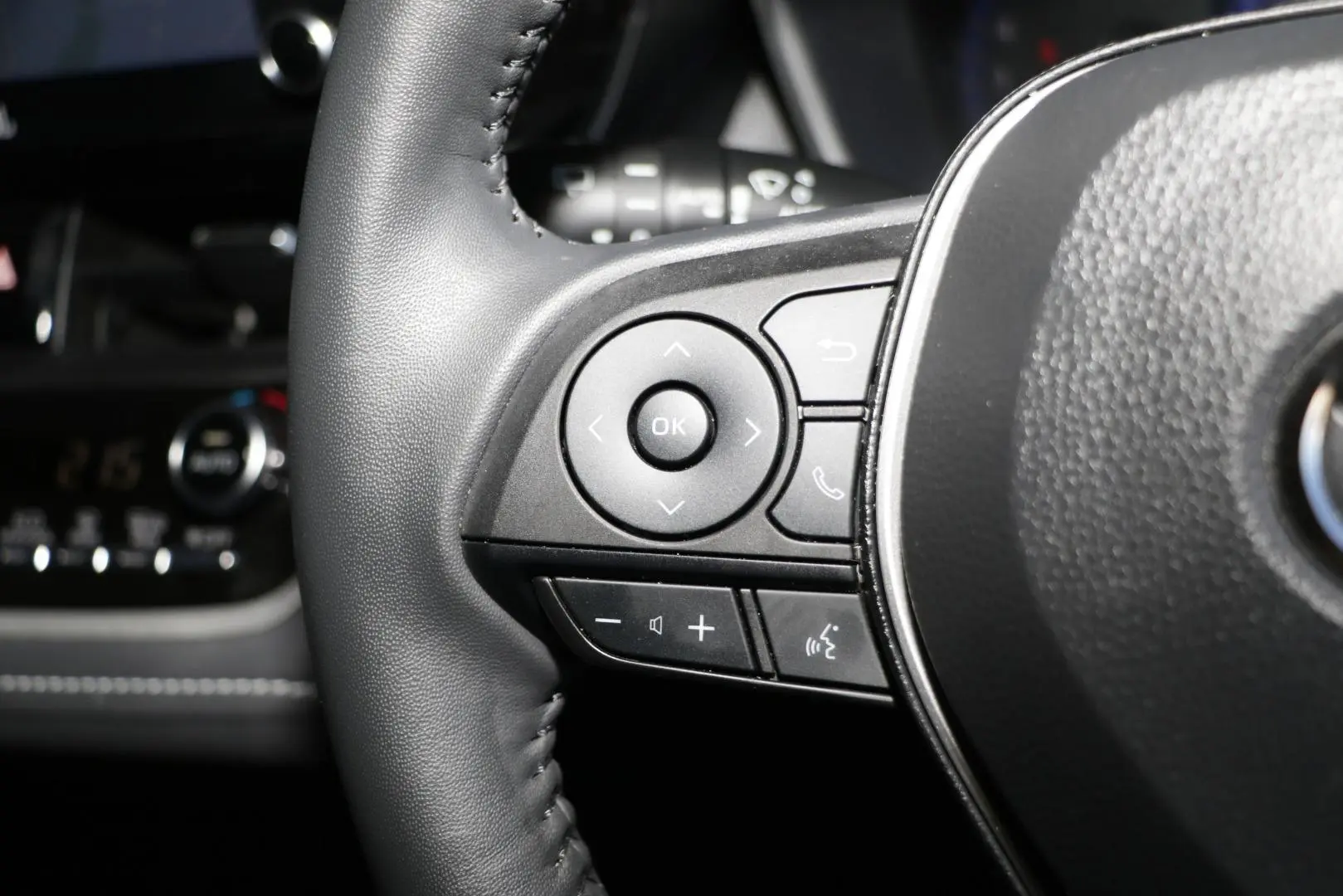 2022 Toyota Corolla Gallery Image 17