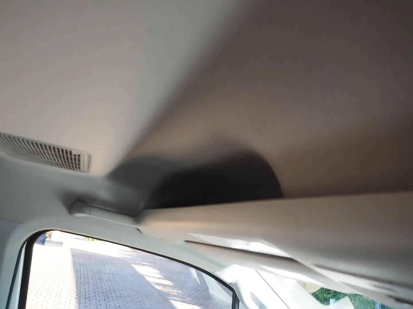 2021 Toyota Hiace Gallery Image 29