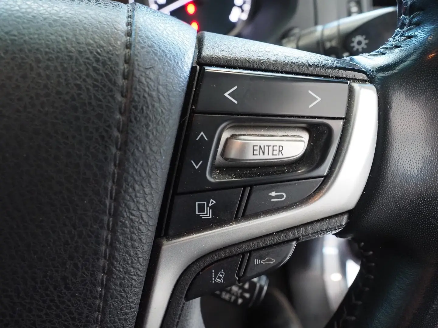 2020 Toyota Landcruiser Prado Gallery Image 22