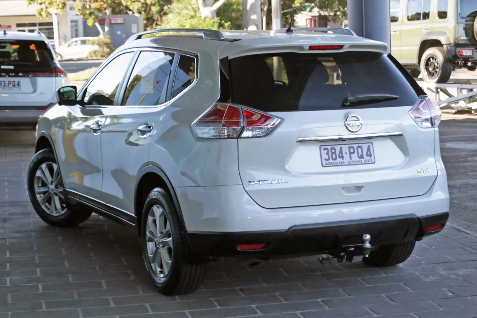 2015 Nissan X-TRAIL Gallery Image 2