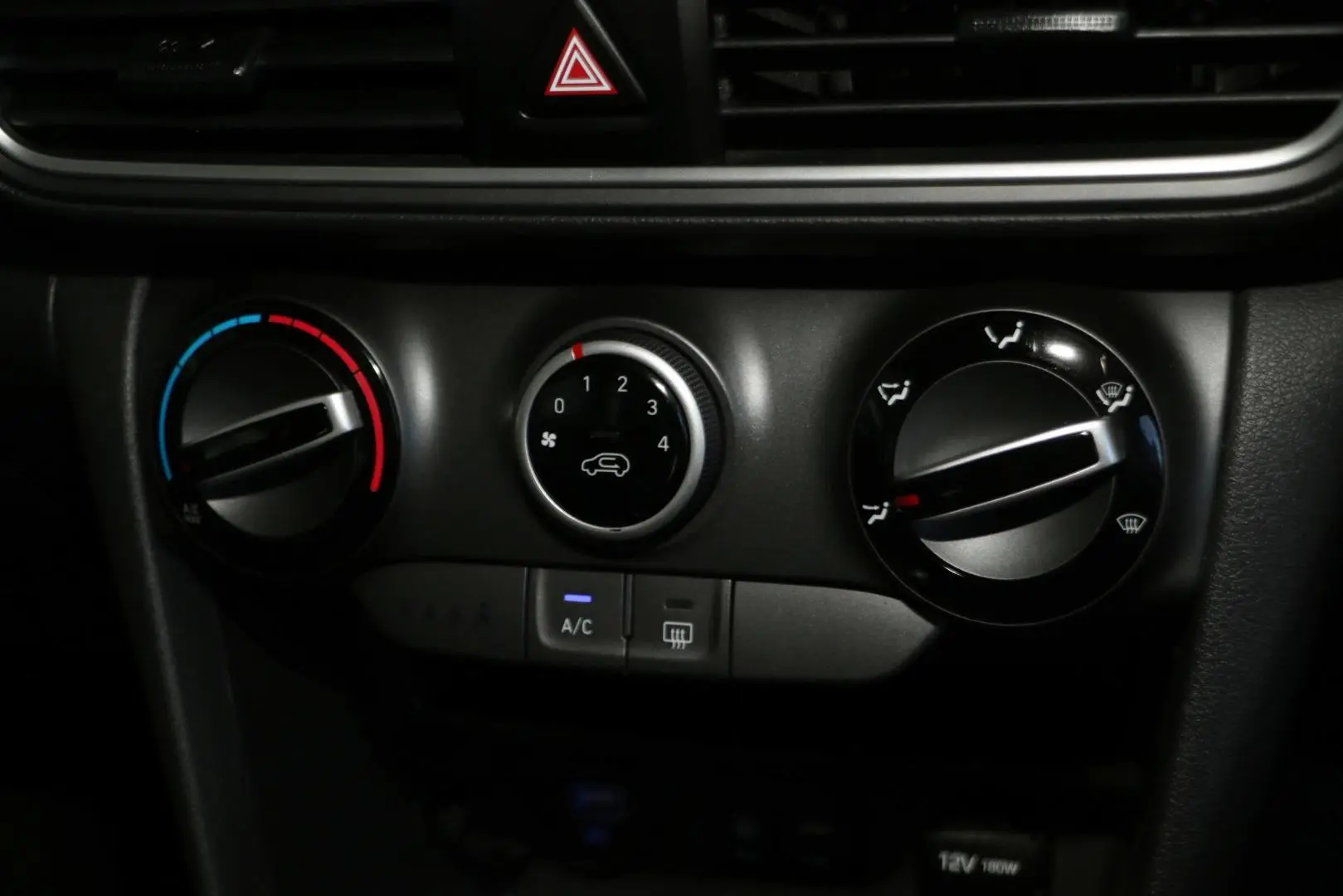 2019 Hyundai Kona Gallery Image 18
