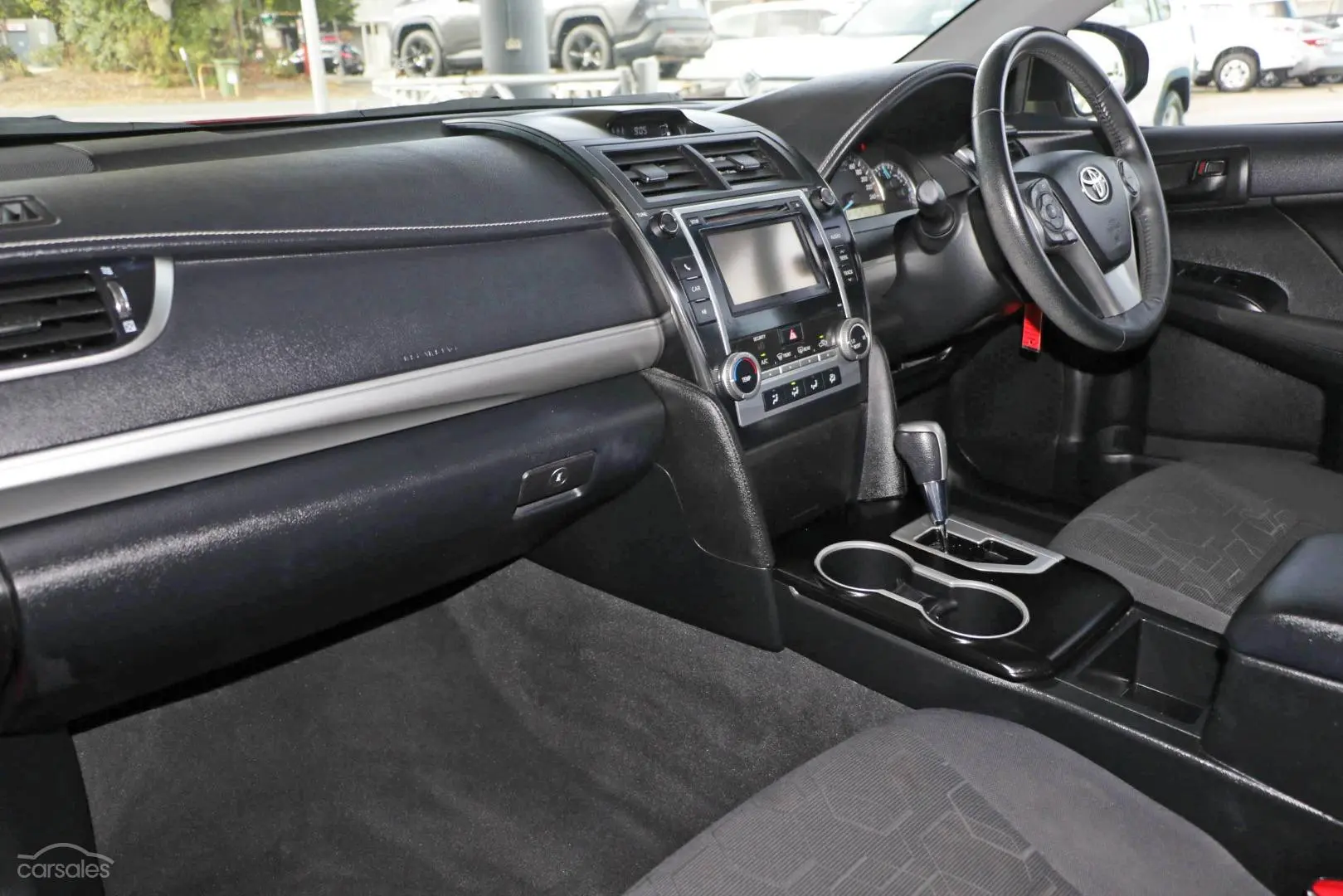 2013 Toyota Camry Image 6