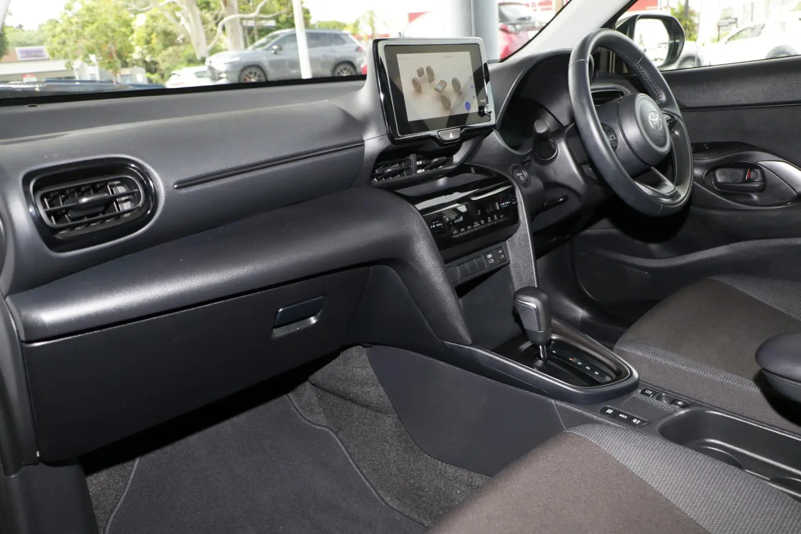 2024 Toyota Yaris Cross Gallery Image 7