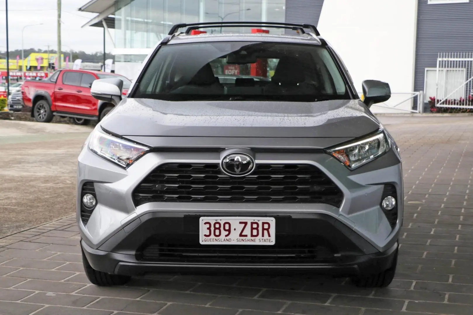 2019 Toyota RAV4 Gallery Image 3
